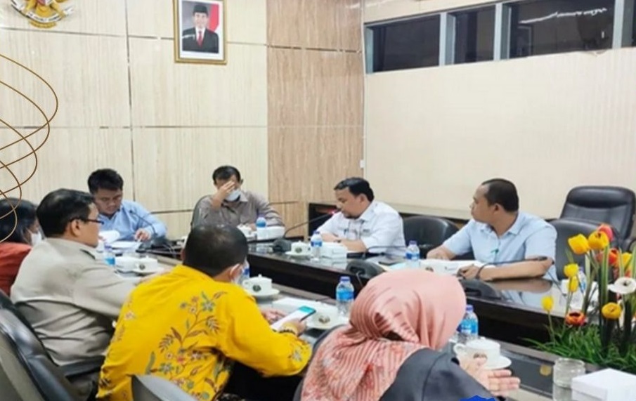 Rapat Kerja dengan DPRD Kab. Jember Guna Pembahasan Program Kerja Tahun 2023 Perumda Perkebunan Kahyangan Jember