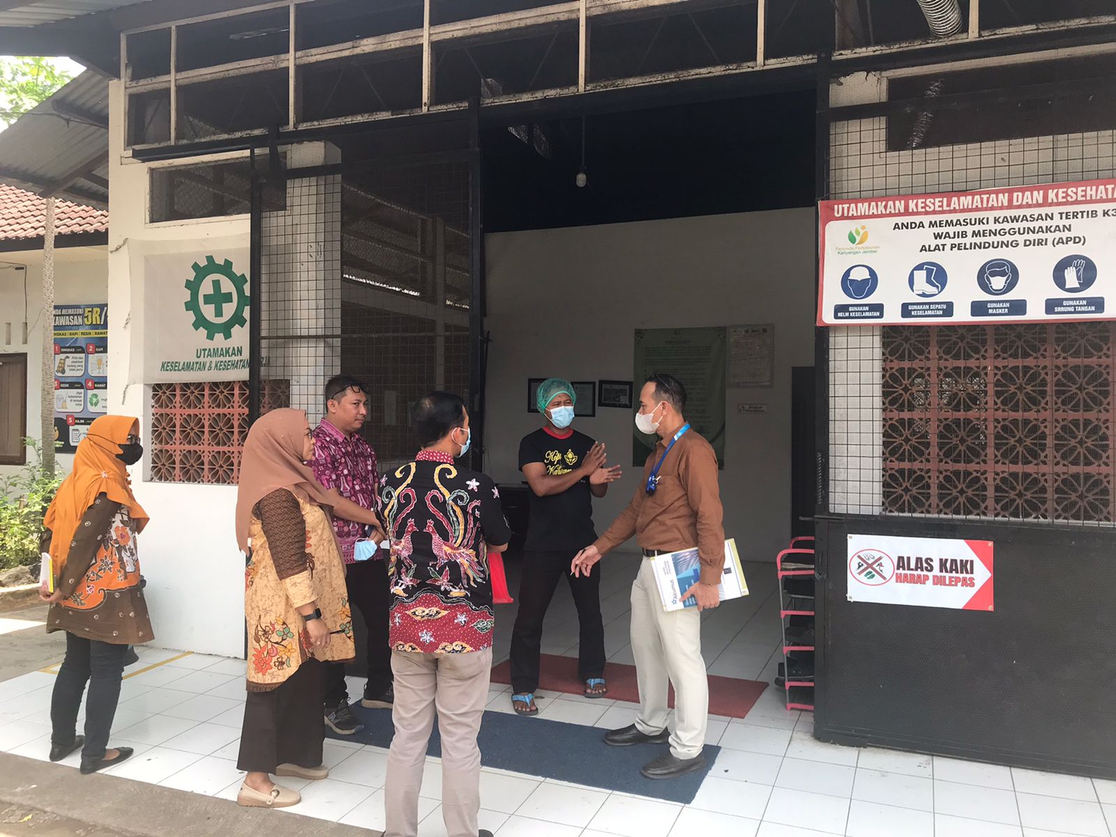 SURVEILLANCE AUDIT ISO 9001 : 2015 OLEH TIM AUDITOR ALCUMUS ISOQAR  DI PERUMDA PERKEBUNAN KAHYANGAN JEMBER